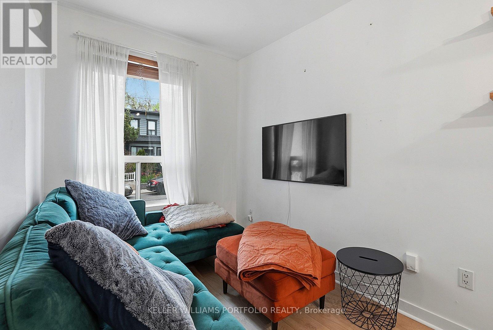 15 Myrtle Avenue, Toronto (South Riverdale), Ontario  M4M 2A3 - Photo 10 - E13790526