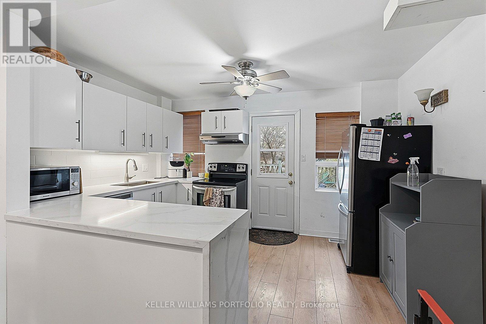 15 Myrtle Avenue, Toronto (South Riverdale), Ontario  M4M 2A3 - Photo 13 - E13790526