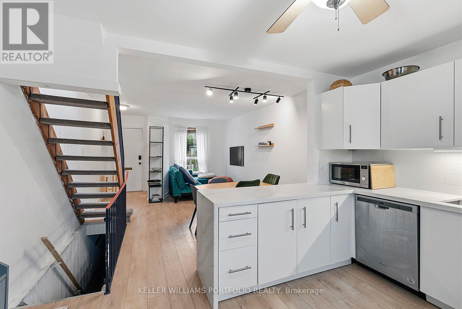 15 Myrtle Avenue, Toronto (South Riverdale), Ontario  M4M 2A3 - Photo 15 - E13790526