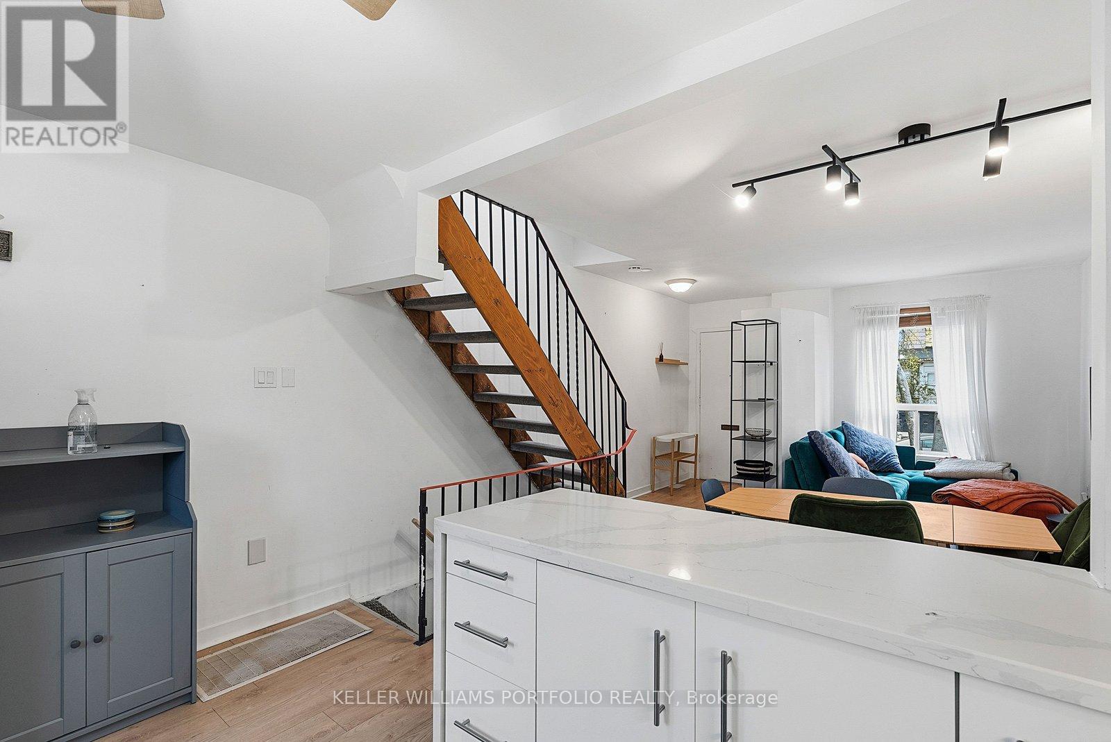 15 Myrtle Avenue, Toronto (South Riverdale), Ontario  M4M 2A3 - Photo 16 - E13790526