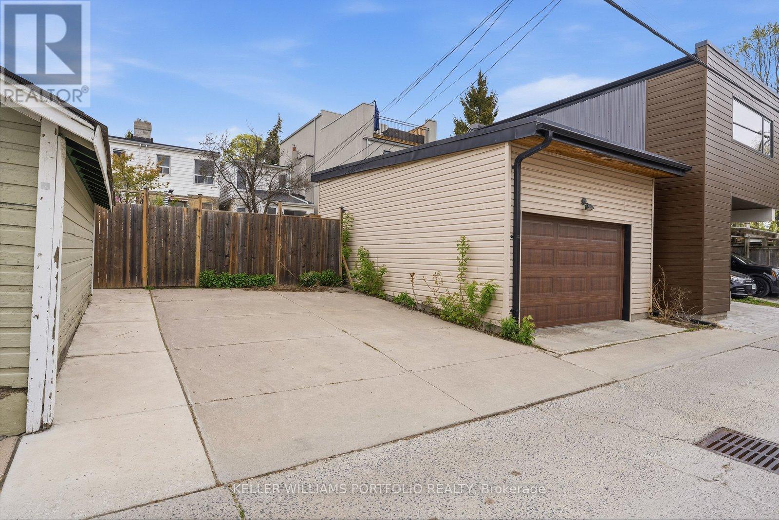 15 Myrtle Avenue, Toronto (South Riverdale), Ontario  M4M 2A3 - Photo 37 - E13790526
