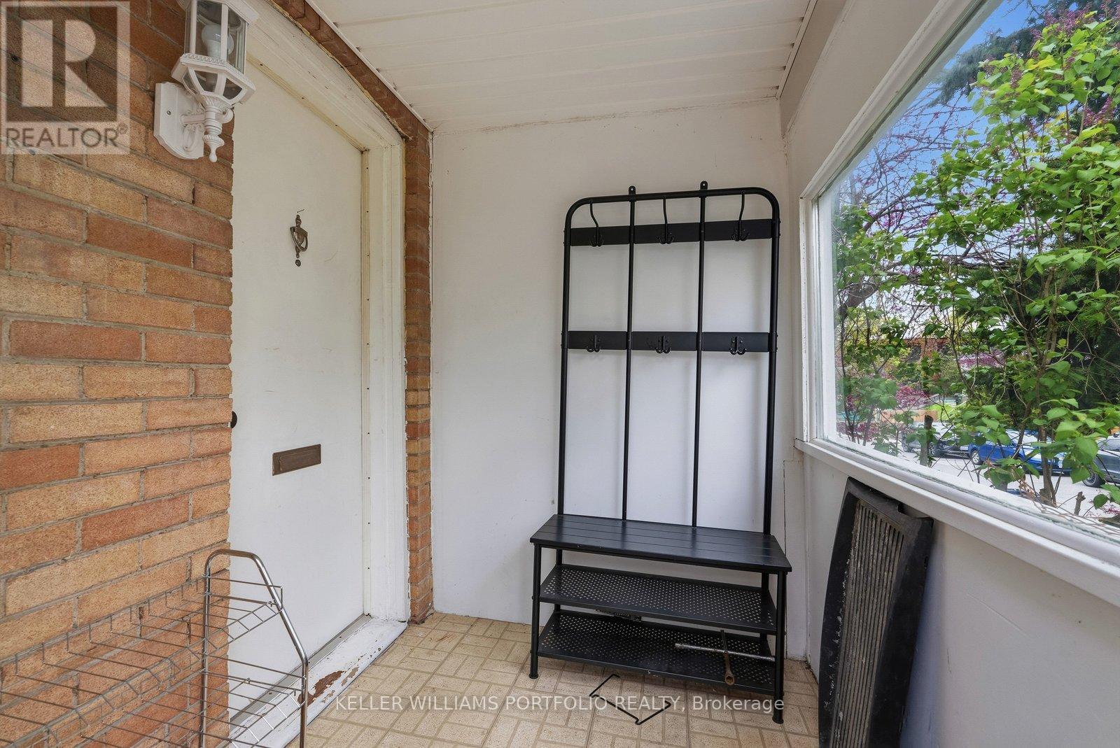 15 Myrtle Avenue, Toronto (South Riverdale), Ontario  M4M 2A3 - Photo 4 - E13790526