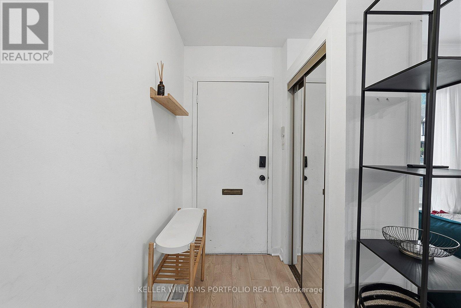15 Myrtle Avenue, Toronto (South Riverdale), Ontario  M4M 2A3 - Photo 6 - E13790526