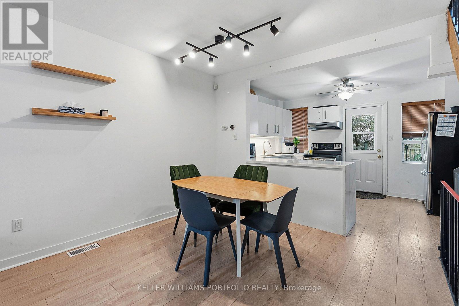 15 Myrtle Avenue, Toronto (South Riverdale), Ontario  M4M 2A3 - Photo 7 - E13790526