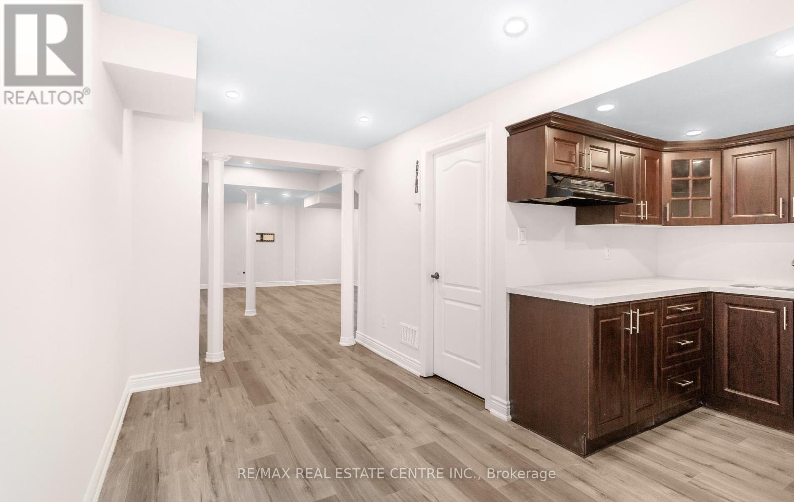 4640 Erwin Road, Burlington, Ontario  L7M 0L6 - Photo 45 - W13790436