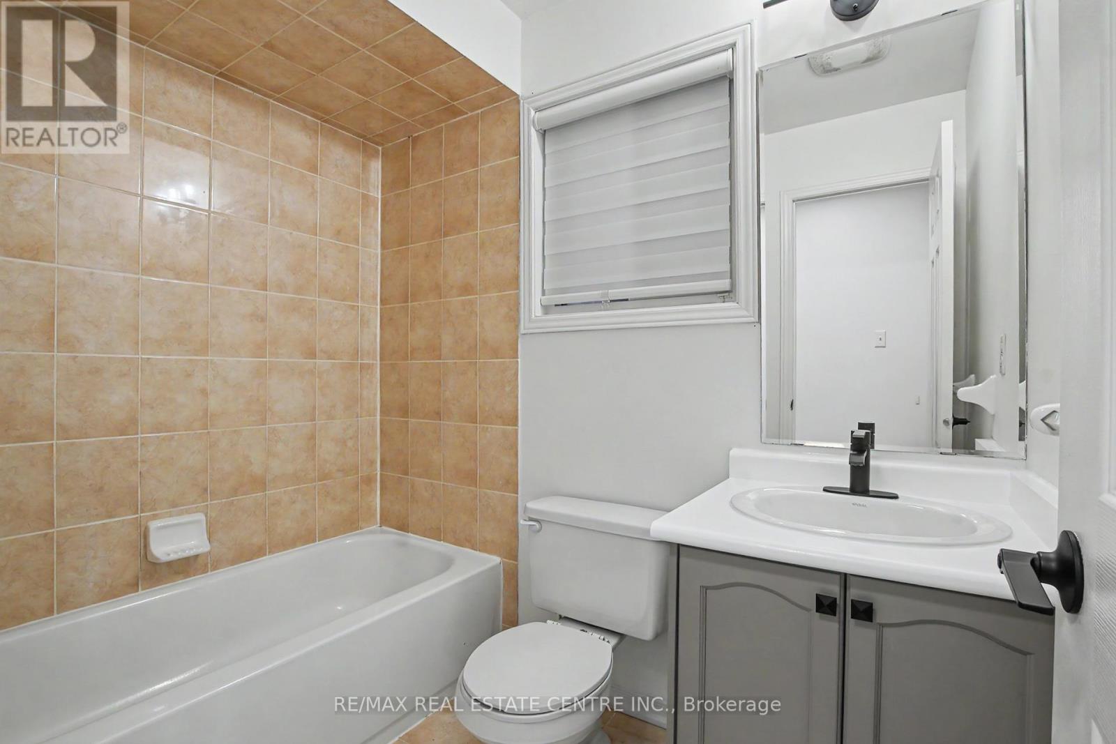 94 Timbertop Crescent, Brampton, Ontario  L6R 3J2 - Photo 20 - W13790466