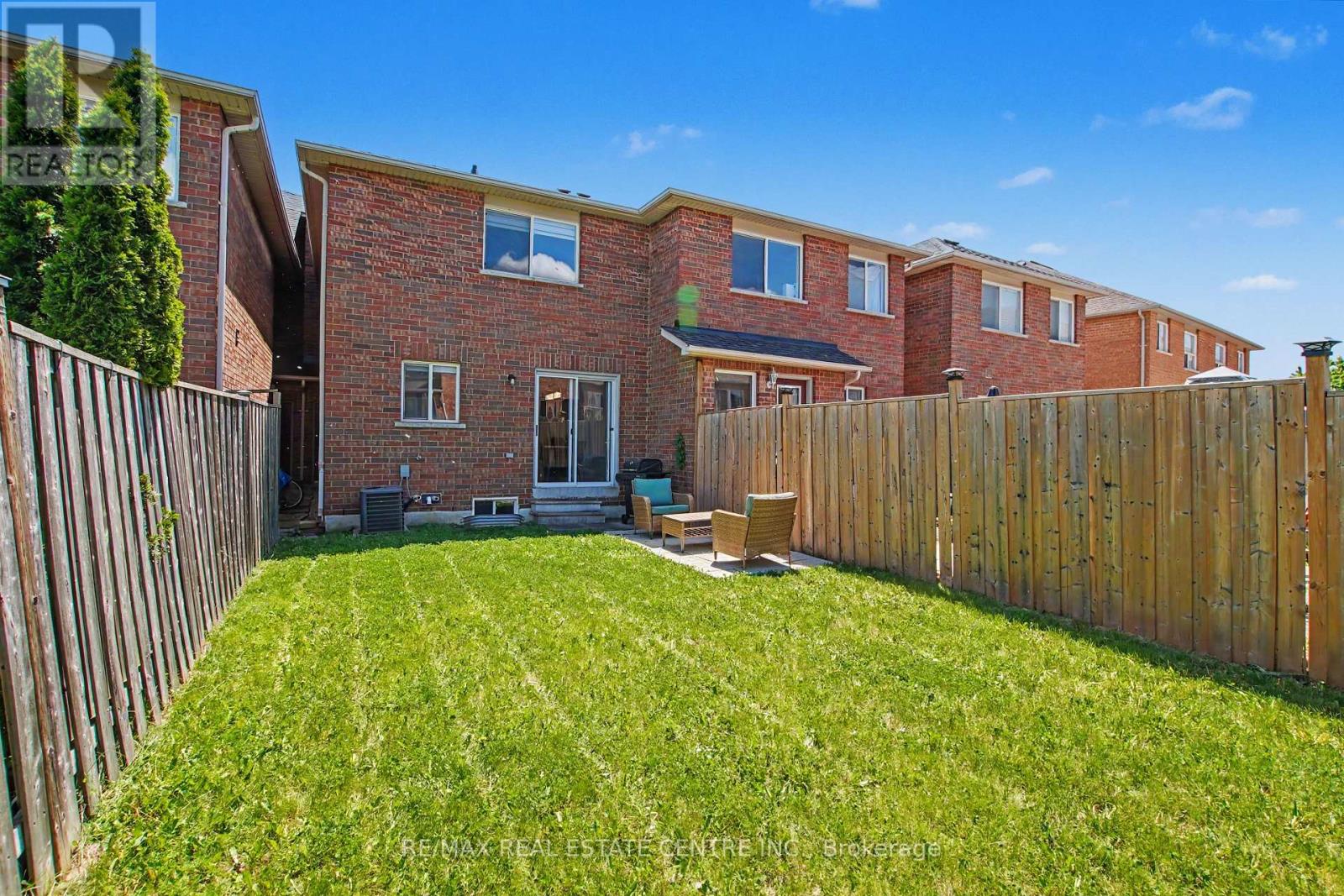94 Timbertop Crescent, Brampton, Ontario  L6R 3J2 - Photo 32 - W13790466
