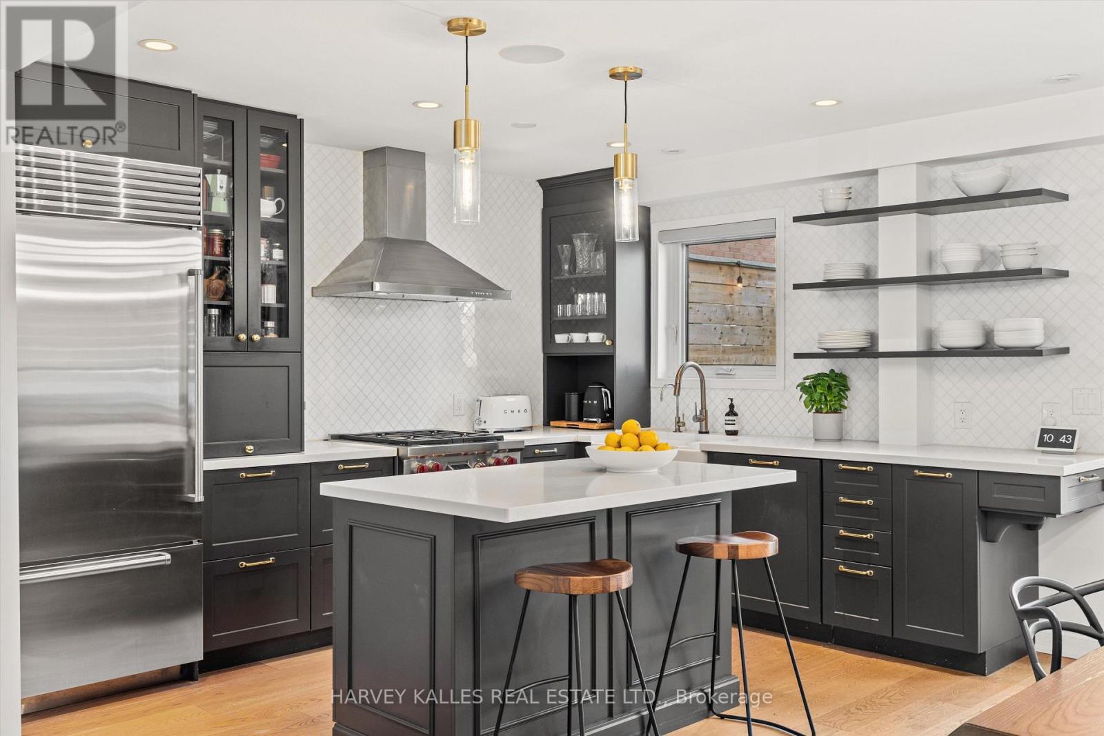 80 Fifth Street, Toronto, Ontario  M8V 2Z3 - Photo 16 - W13790498