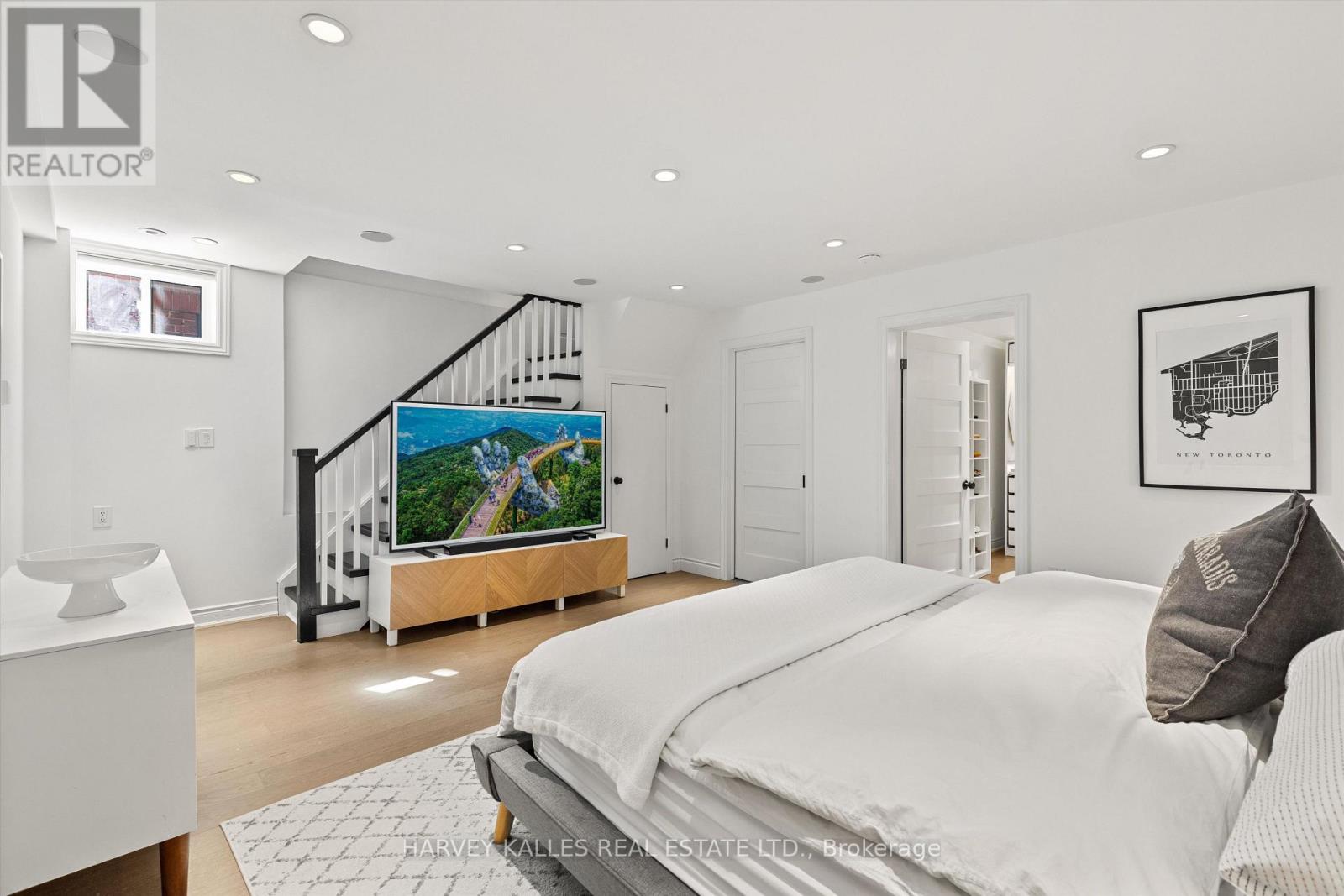 80 Fifth Street, Toronto, Ontario  M8V 2Z3 - Photo 23 - W13790498
