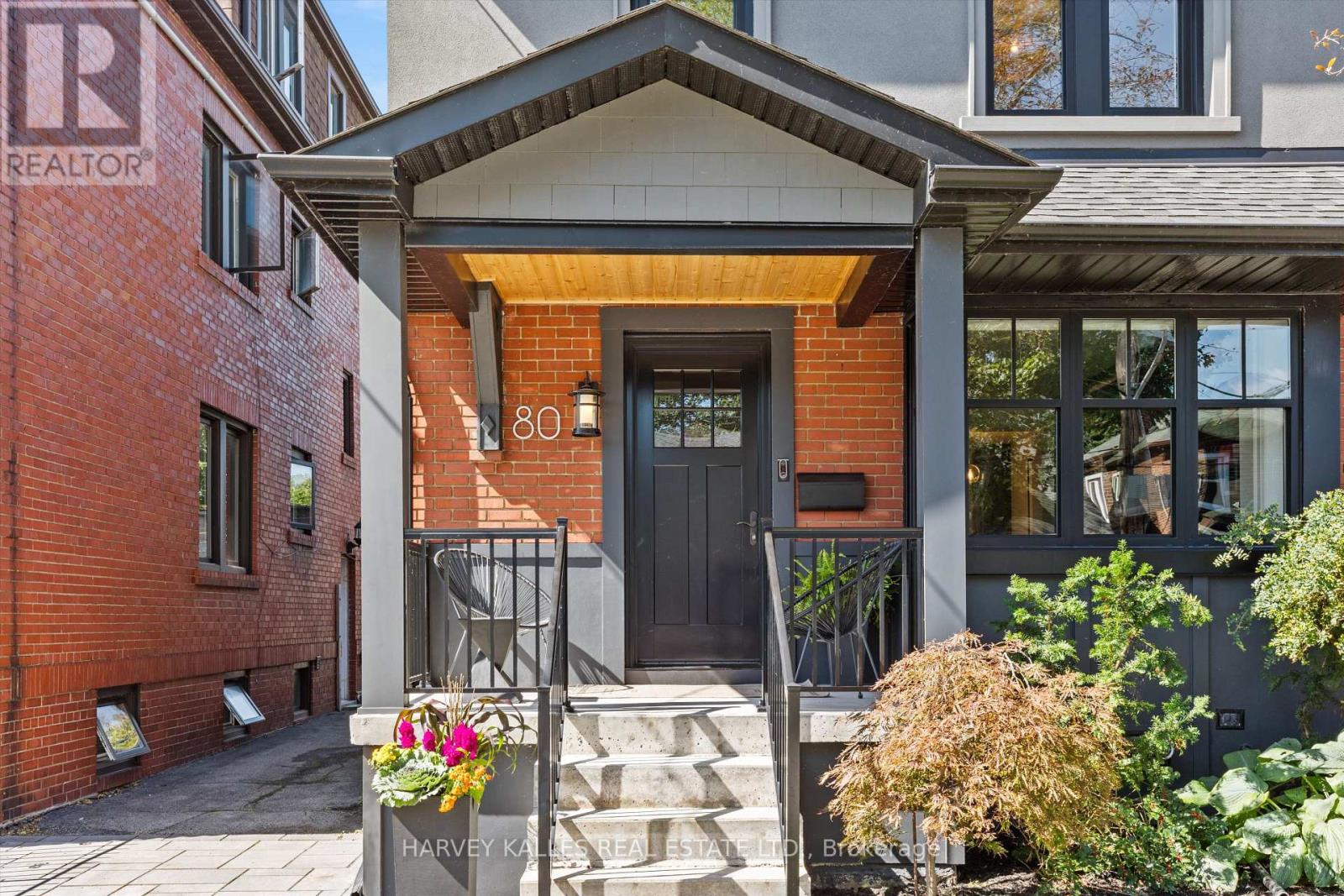 80 Fifth Street, Toronto, Ontario  M8V 2Z3 - Photo 3 - W13790498