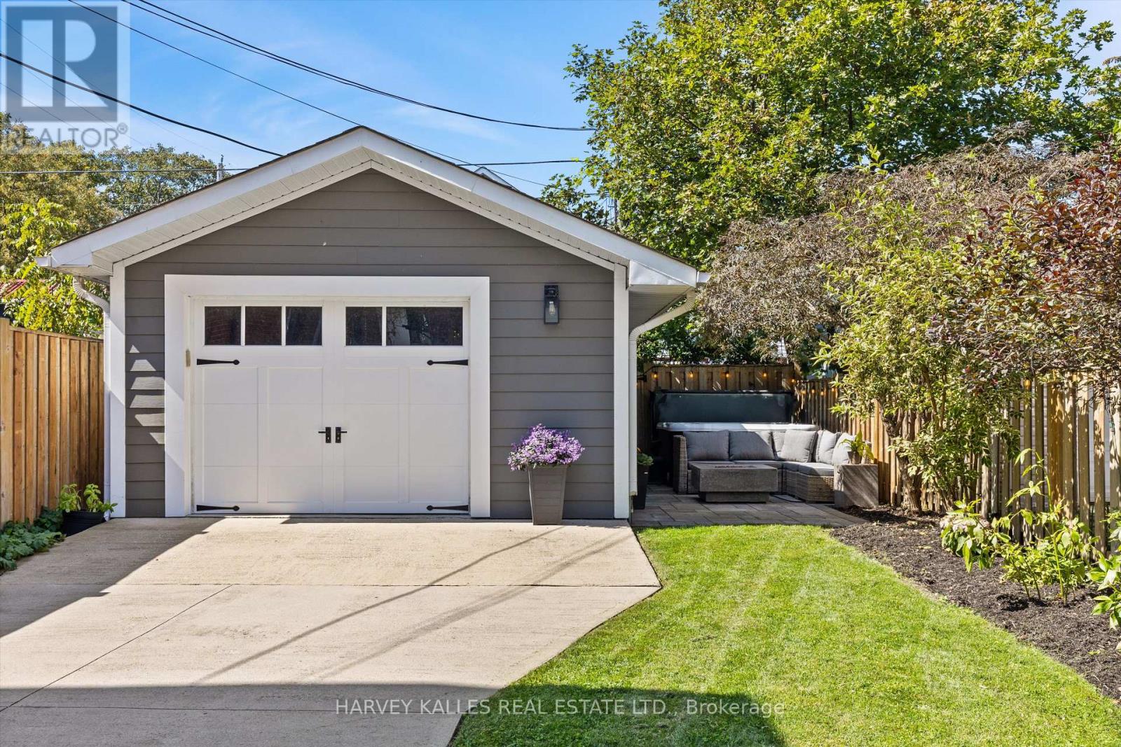 80 Fifth Street, Toronto, Ontario  M8V 2Z3 - Photo 45 - W13790498