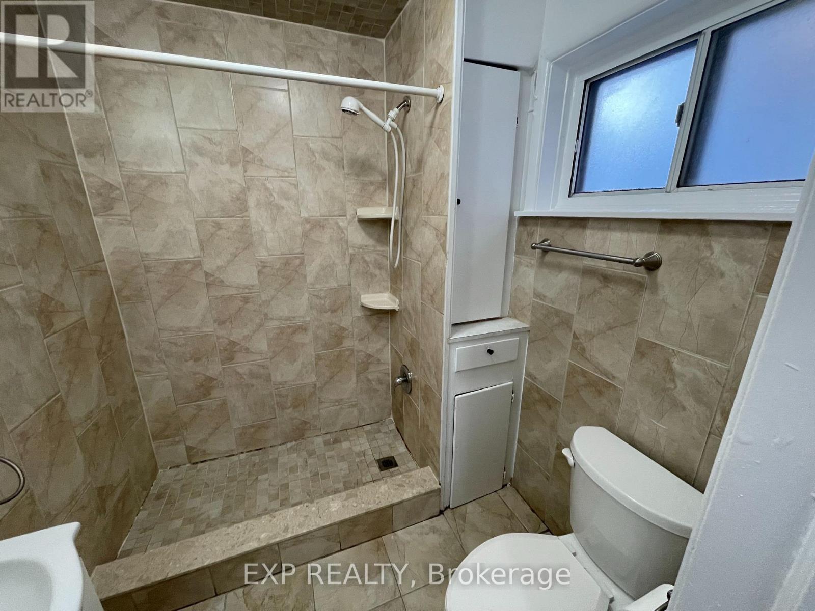 41 Bloem Avenue, Toronto (Caledonia-Fairbank), Ontario  M6E 1S2 - Photo 10 - W13790508