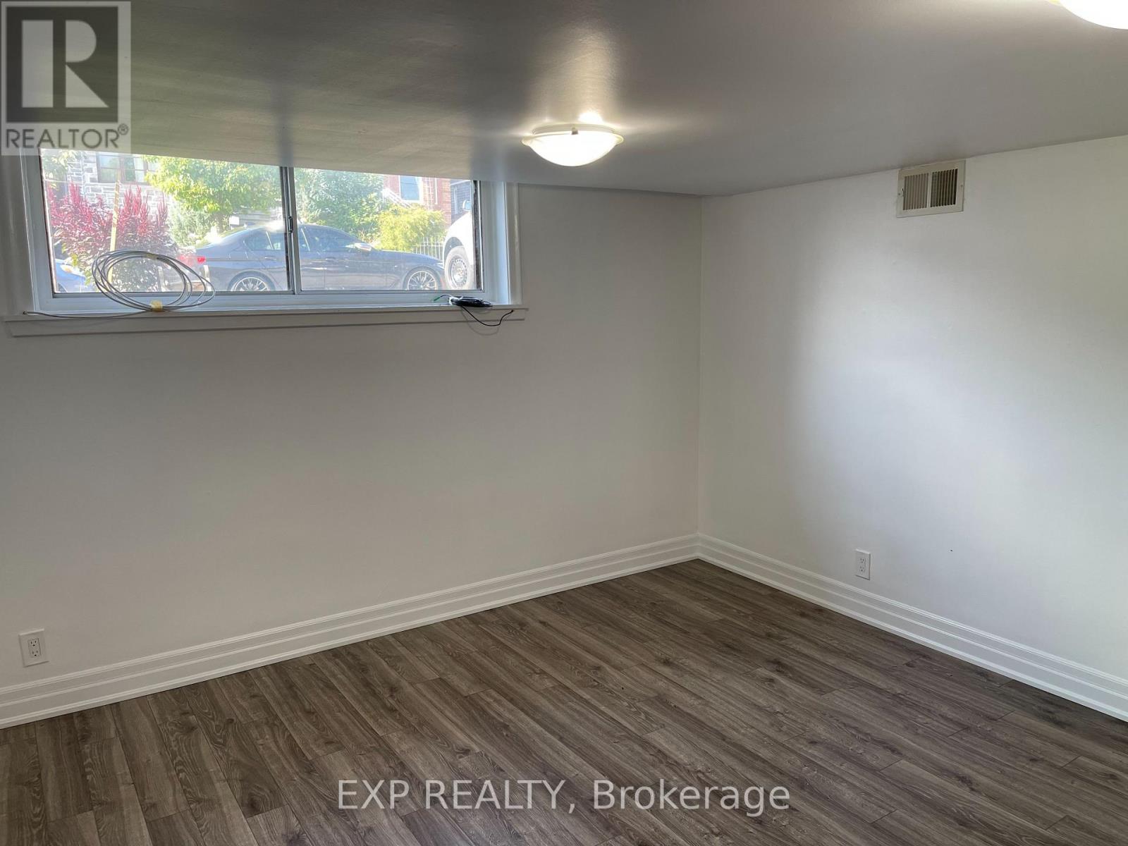 41 Bloem Avenue, Toronto (Caledonia-Fairbank), Ontario  M6E 1S2 - Photo 11 - W13790508