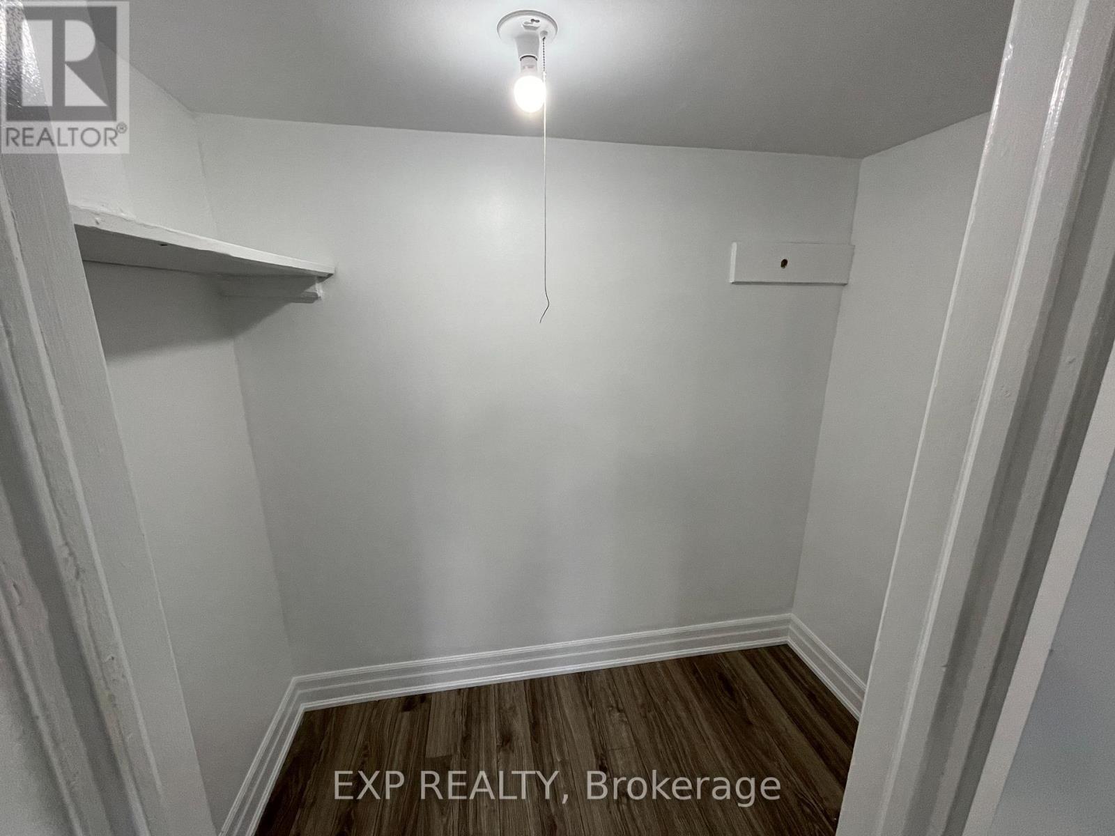 41 Bloem Avenue, Toronto (Caledonia-Fairbank), Ontario  M6E 1S2 - Photo 14 - W13790508