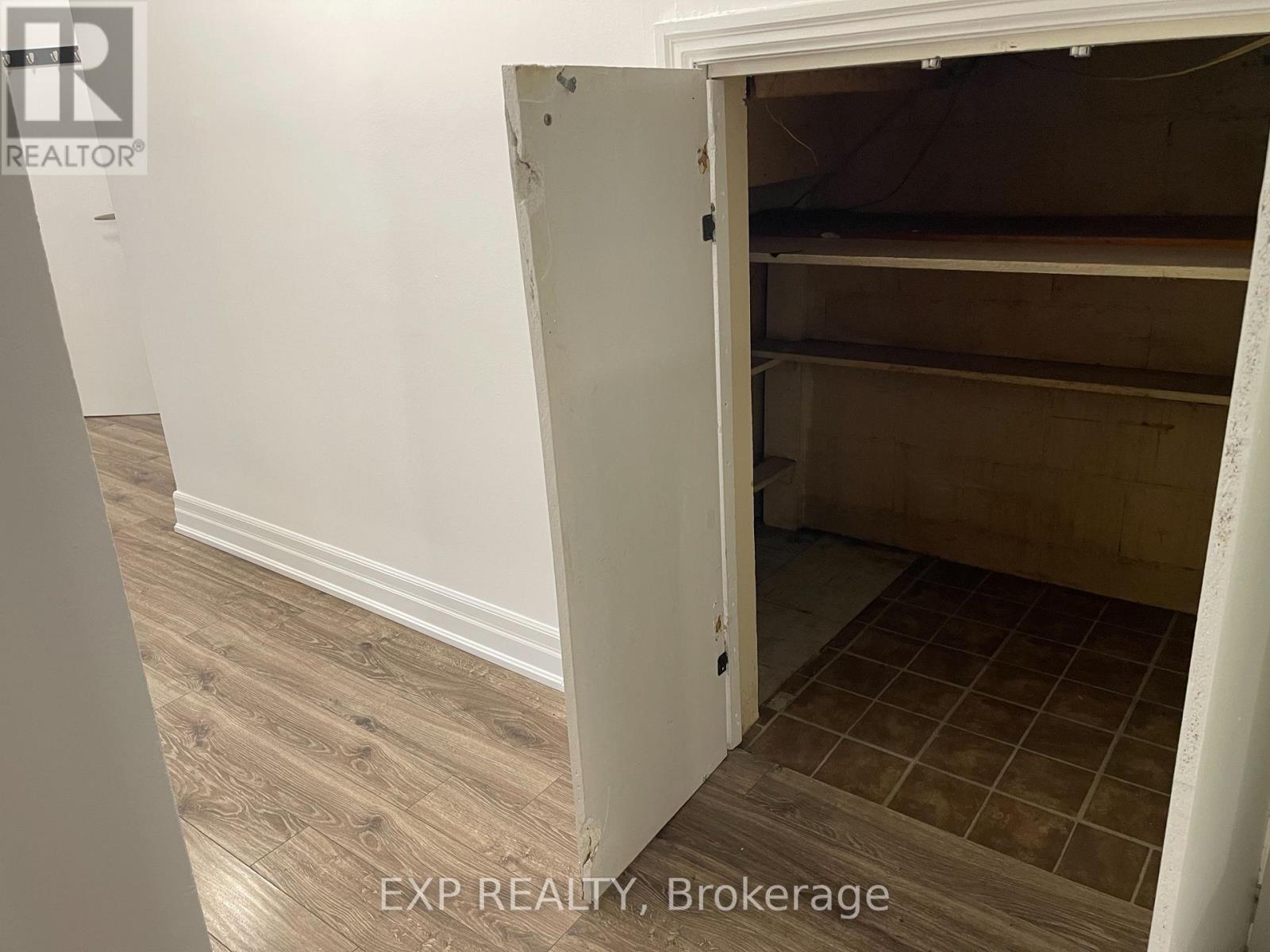 41 Bloem Avenue, Toronto (Caledonia-Fairbank), Ontario  M6E 1S2 - Photo 18 - W13790508