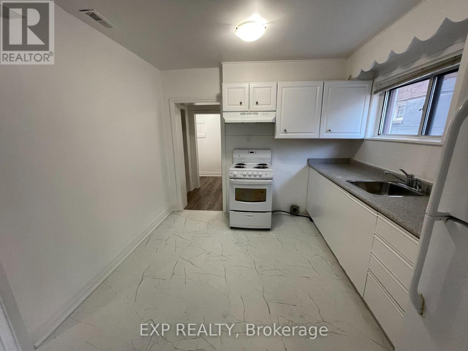 41 Bloem Avenue, Toronto (Caledonia-Fairbank), Ontario  M6E 1S2 - Photo 19 - W13790508