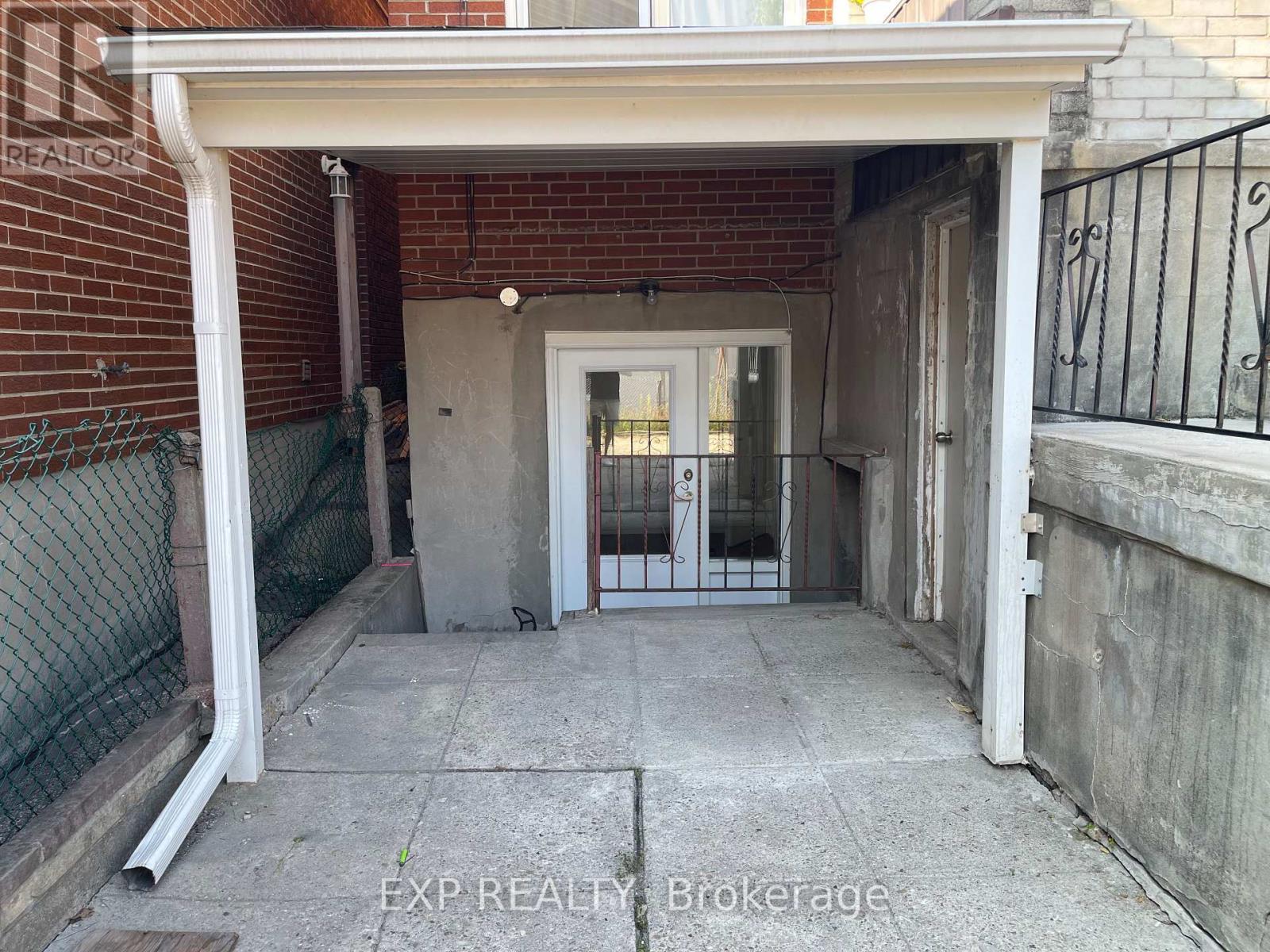 41 Bloem Avenue, Toronto (Caledonia-Fairbank), Ontario  M6E 1S2 - Photo 26 - W13790508