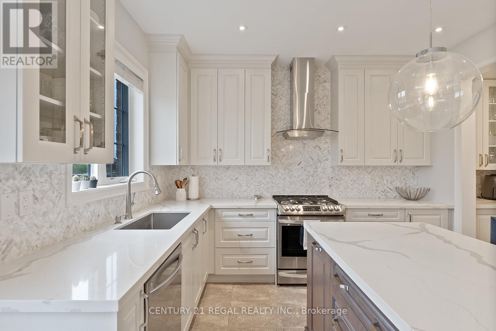 43 Valleyscape Trail, Caledon, Ontario  L7C 3Z2 - Photo 14 - W13790540
