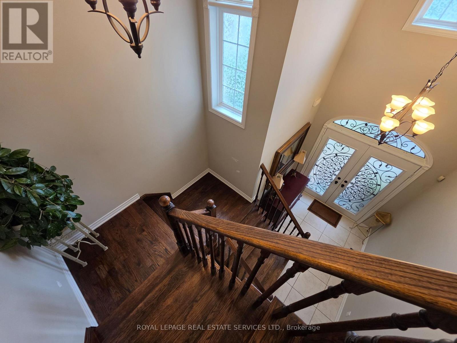 2488 Millstone Drive, Oakville, Ontario  L6M 0H6 - Photo 8 - W13790554