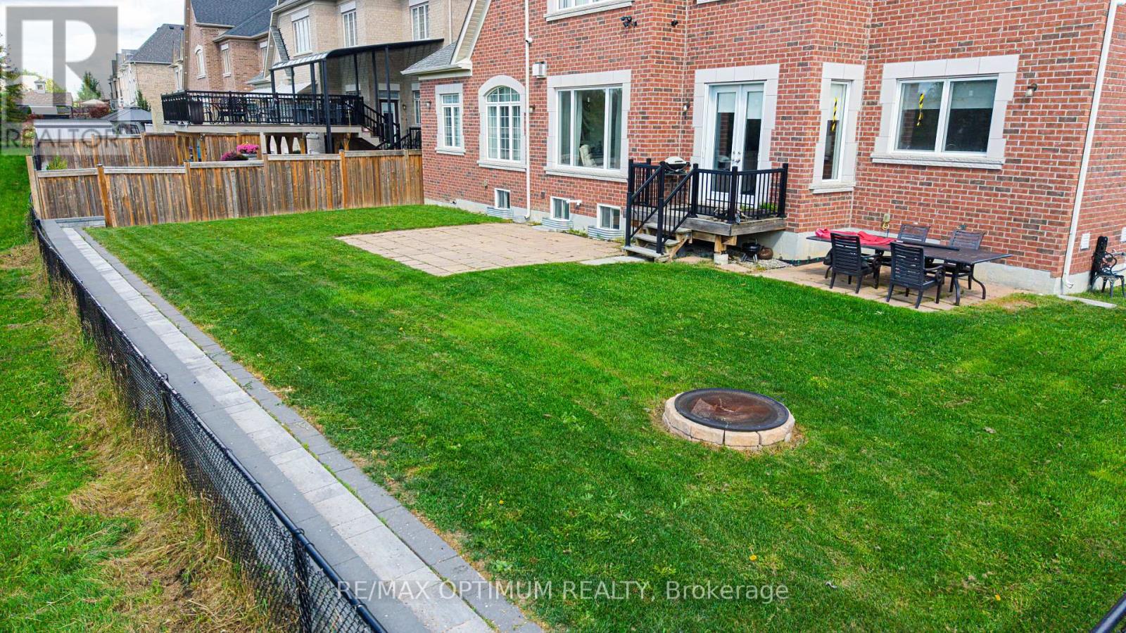 16 Layton Street, Brampton, Ontario  L6P 4H4 - Photo 38 - W13790622