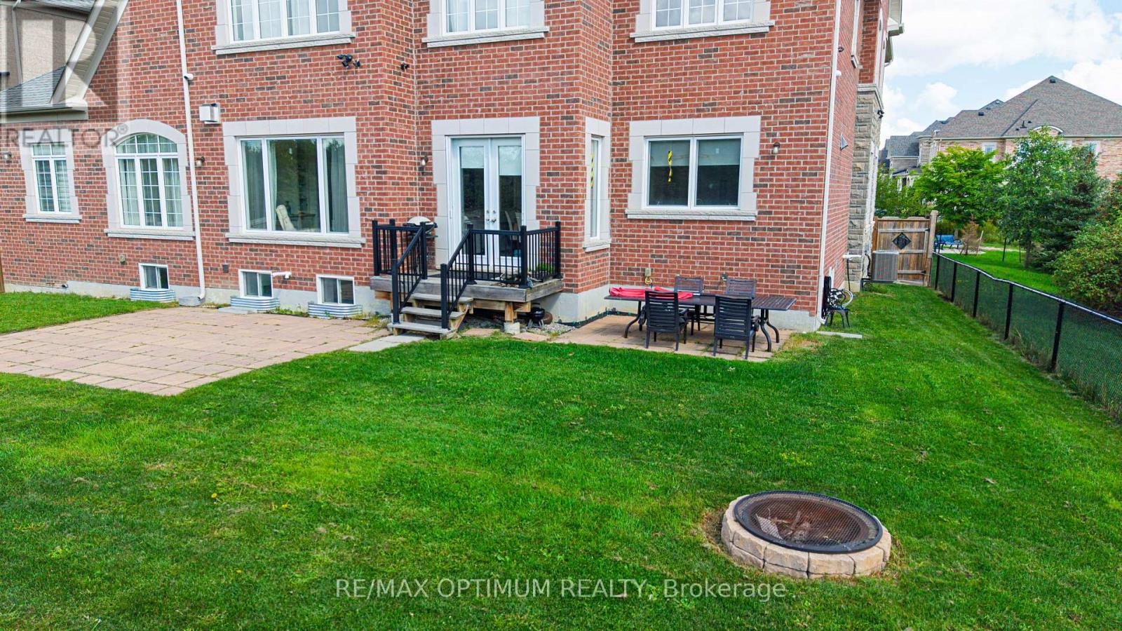 16 Layton Street, Brampton, Ontario  L6P 4H4 - Photo 39 - W13790622