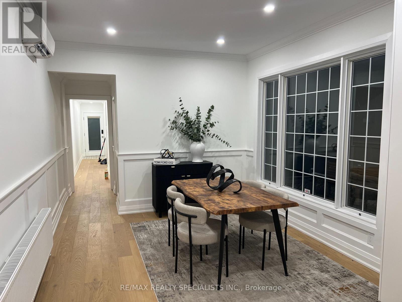 252 Earlscourt Avenue, Toronto (Caledonia-Fairbank), Ontario  M6E 4B6 - Photo 16 - W13790646