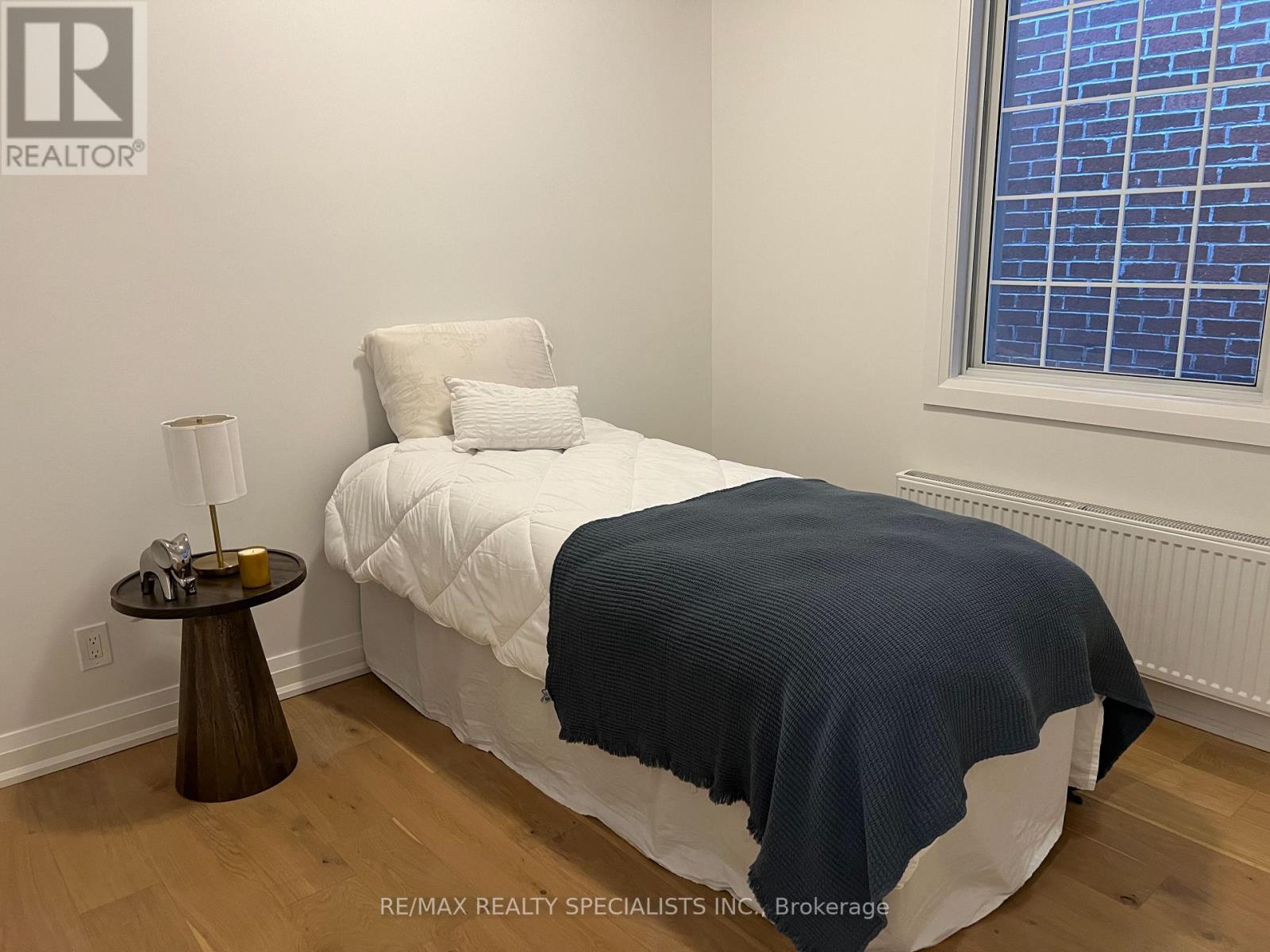 252 Earlscourt Avenue, Toronto (Caledonia-Fairbank), Ontario  M6E 4B6 - Photo 19 - W13790646
