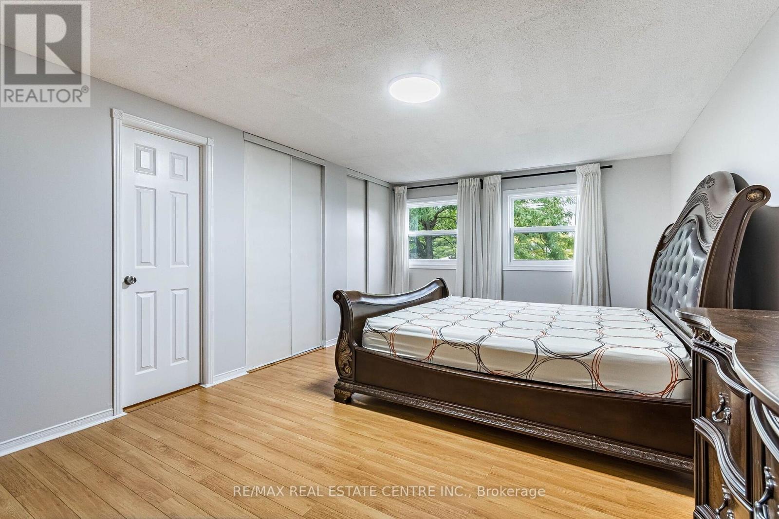 20 Dupont Court, Brampton, Ontario  L6Y 3R5 - Photo 23 - W13790652