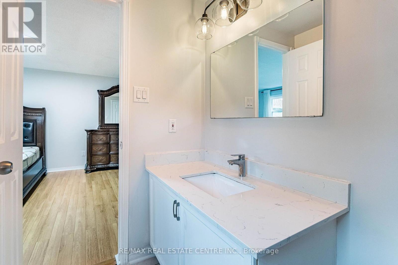 20 Dupont Court, Brampton, Ontario  L6Y 3R5 - Photo 27 - W13790652
