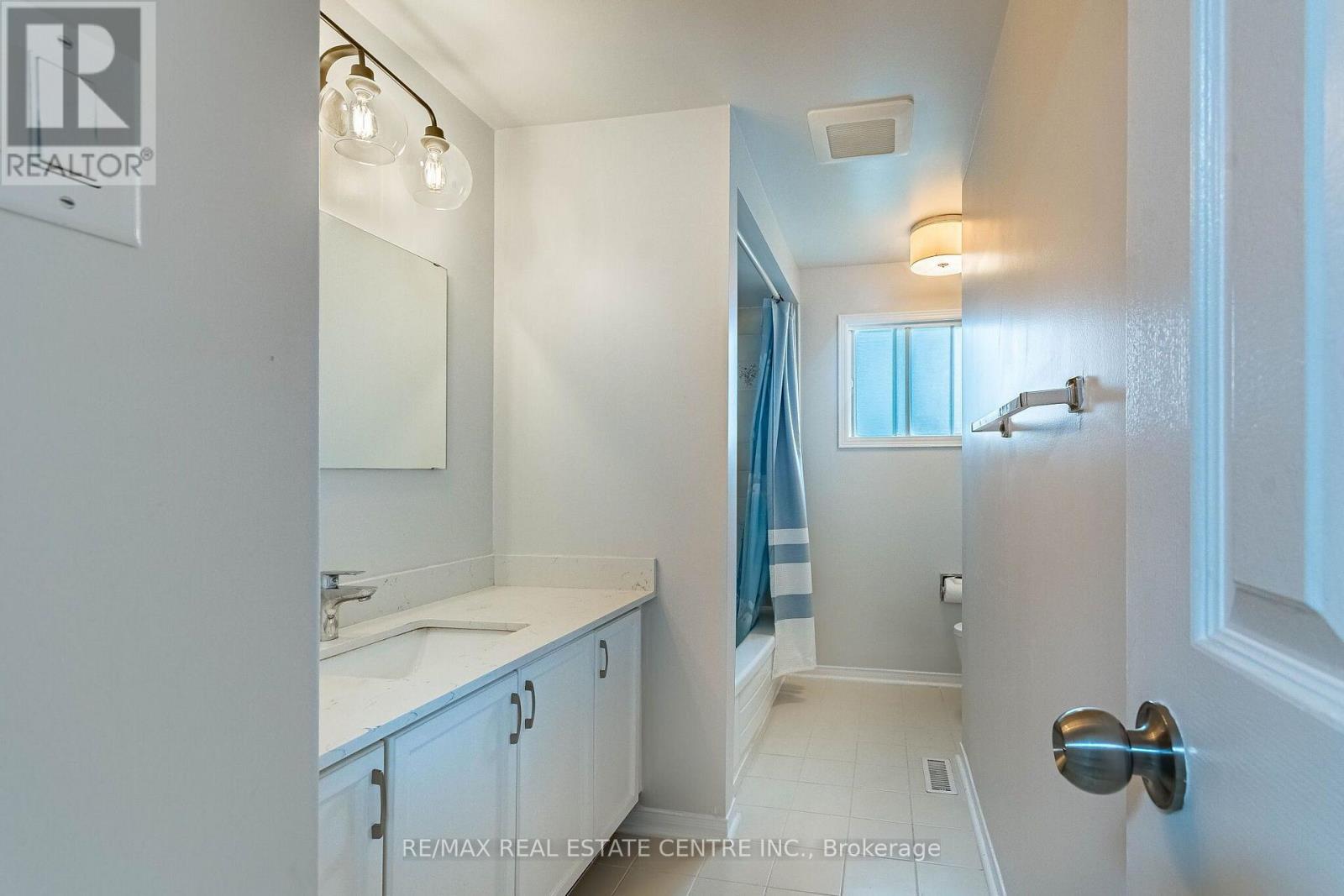 20 Dupont Court, Brampton, Ontario  L6Y 3R5 - Photo 32 - W13790652