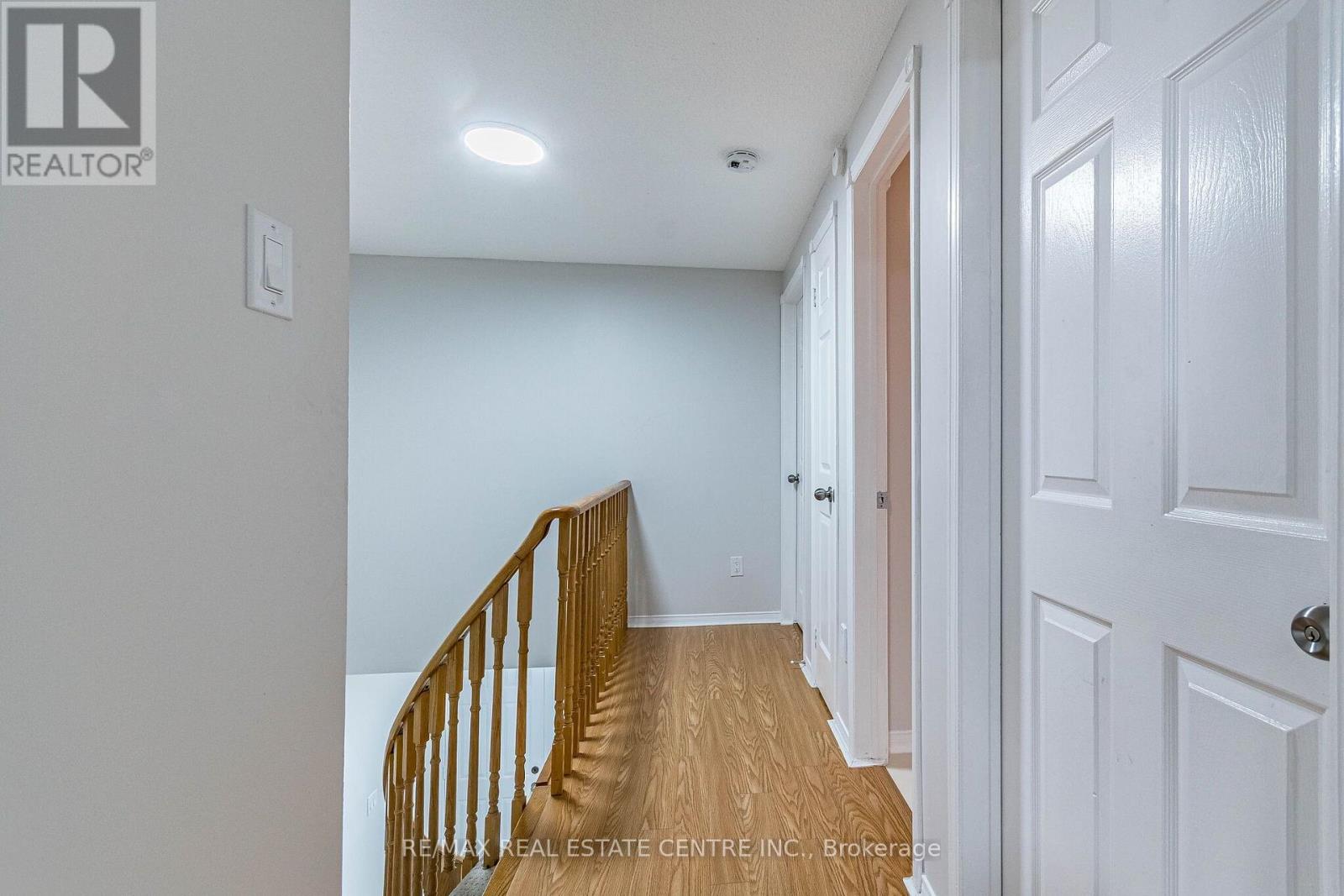 20 Dupont Court, Brampton, Ontario  L6Y 3R5 - Photo 35 - W13790652