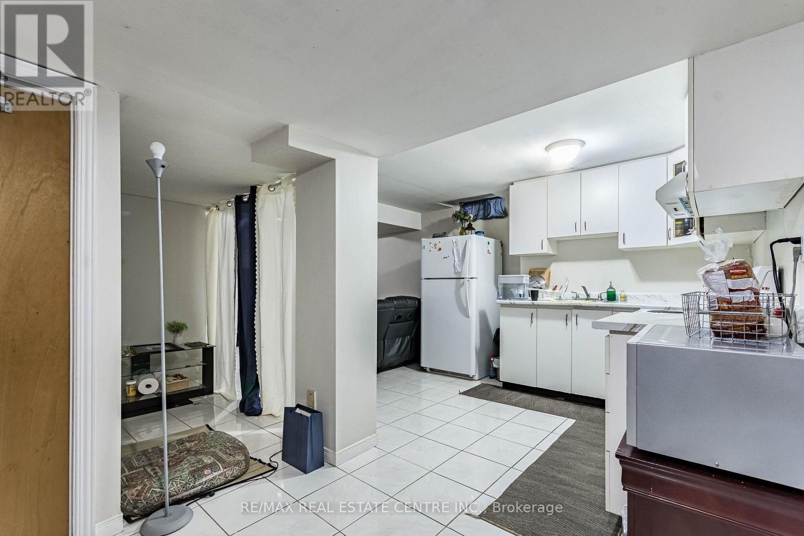 20 Dupont Court, Brampton, Ontario  L6Y 3R5 - Photo 38 - W13790652