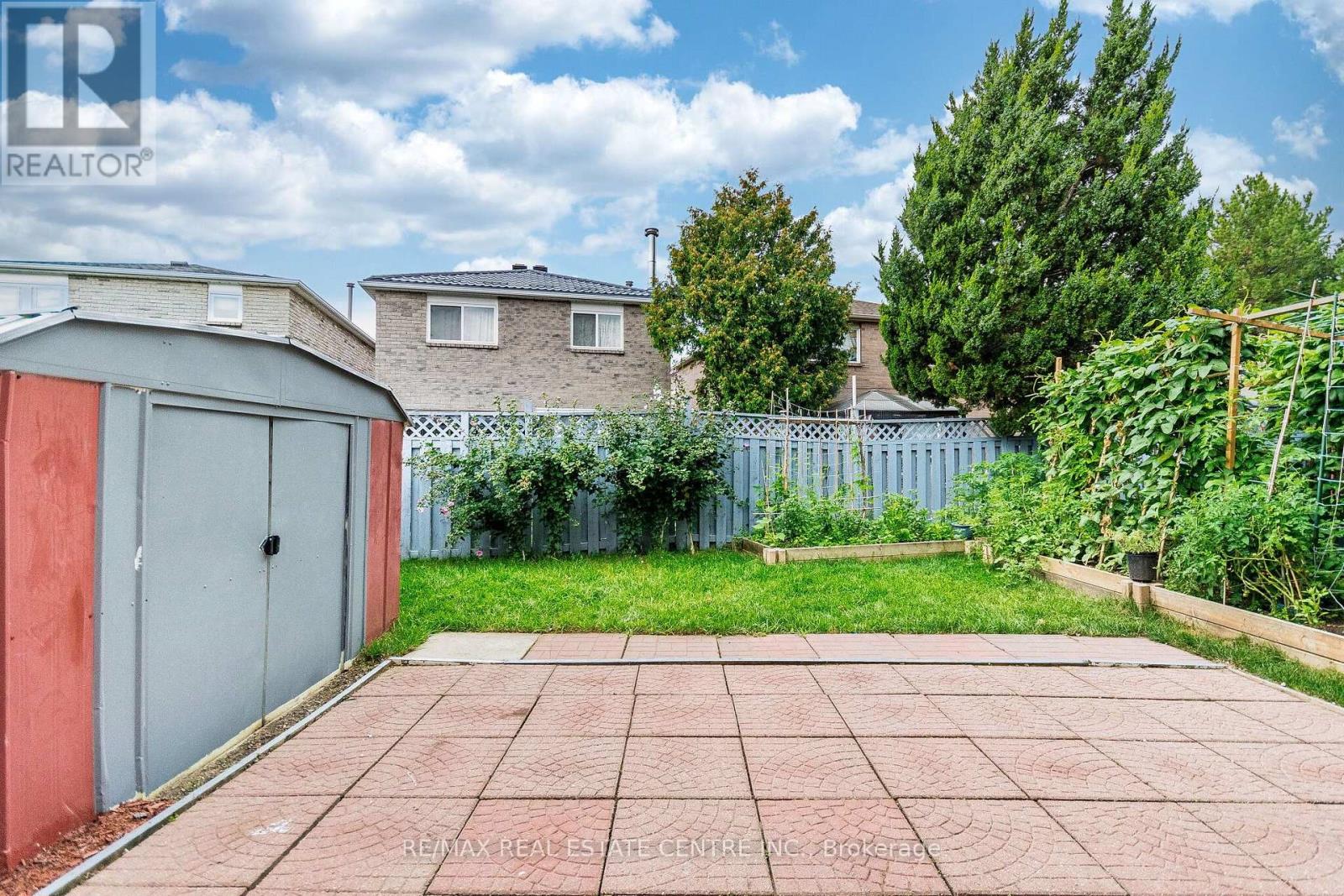 20 Dupont Court, Brampton, Ontario  L6Y 3R5 - Photo 44 - W13790652
