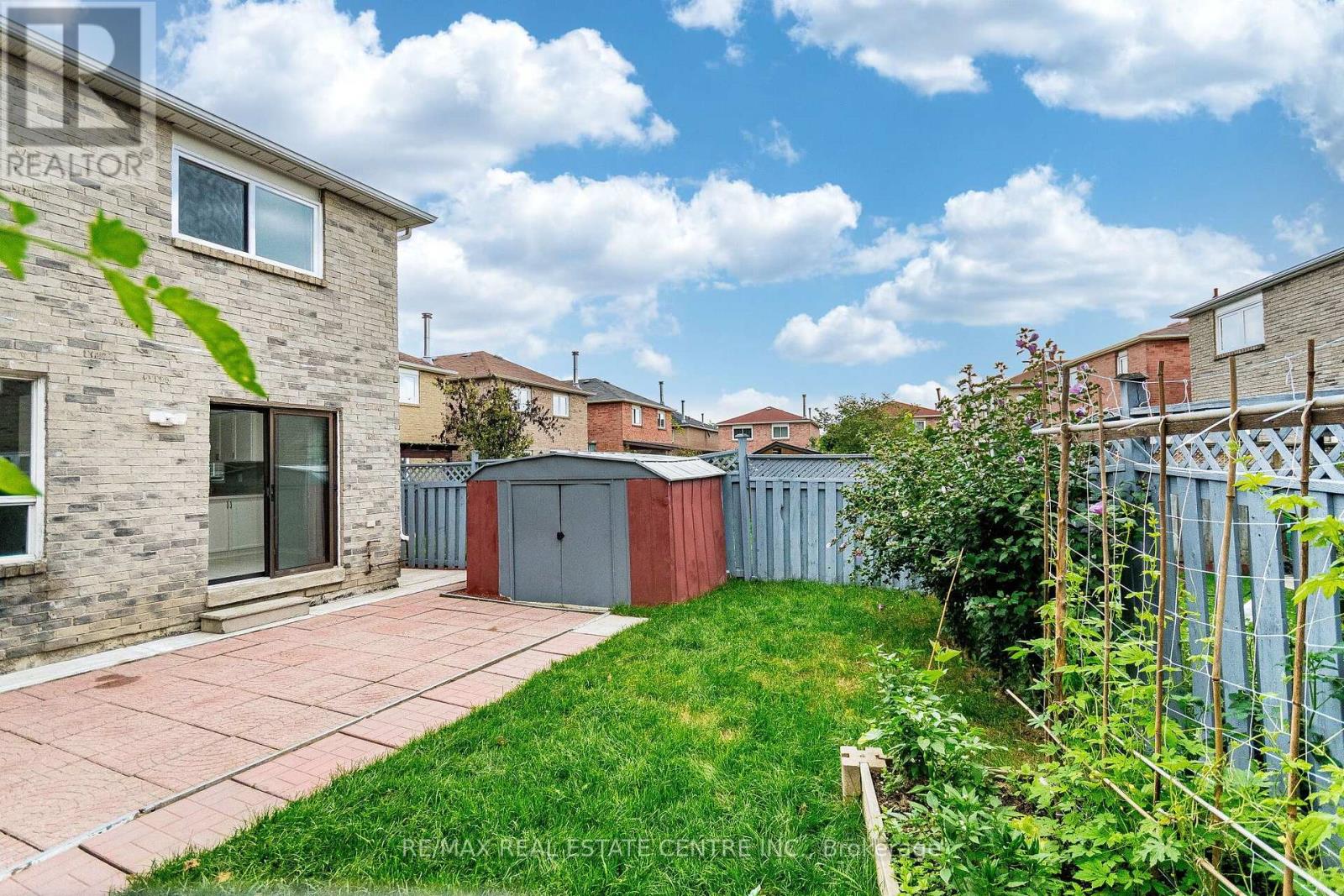 20 Dupont Court, Brampton, Ontario  L6Y 3R5 - Photo 47 - W13790652