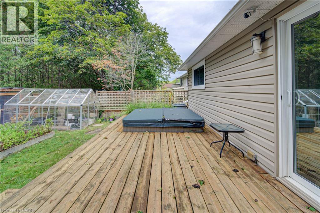 73 Christopher Drive, Waterloo, Ontario  N2J 4J6 - Photo 38 - 40863390