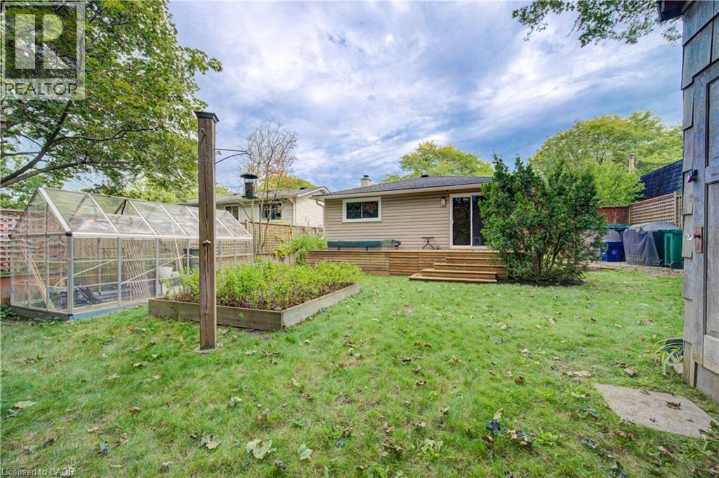 73 Christopher Drive, Waterloo, Ontario  N2J 4J6 - Photo 40 - 40863390