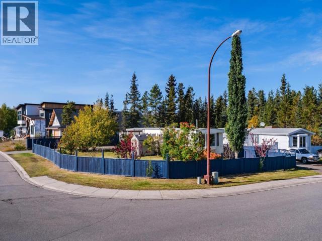 100 Sandpiper Drive, Whitehorse, Yukon  Y1A 6B6 - Photo 2 - 17708