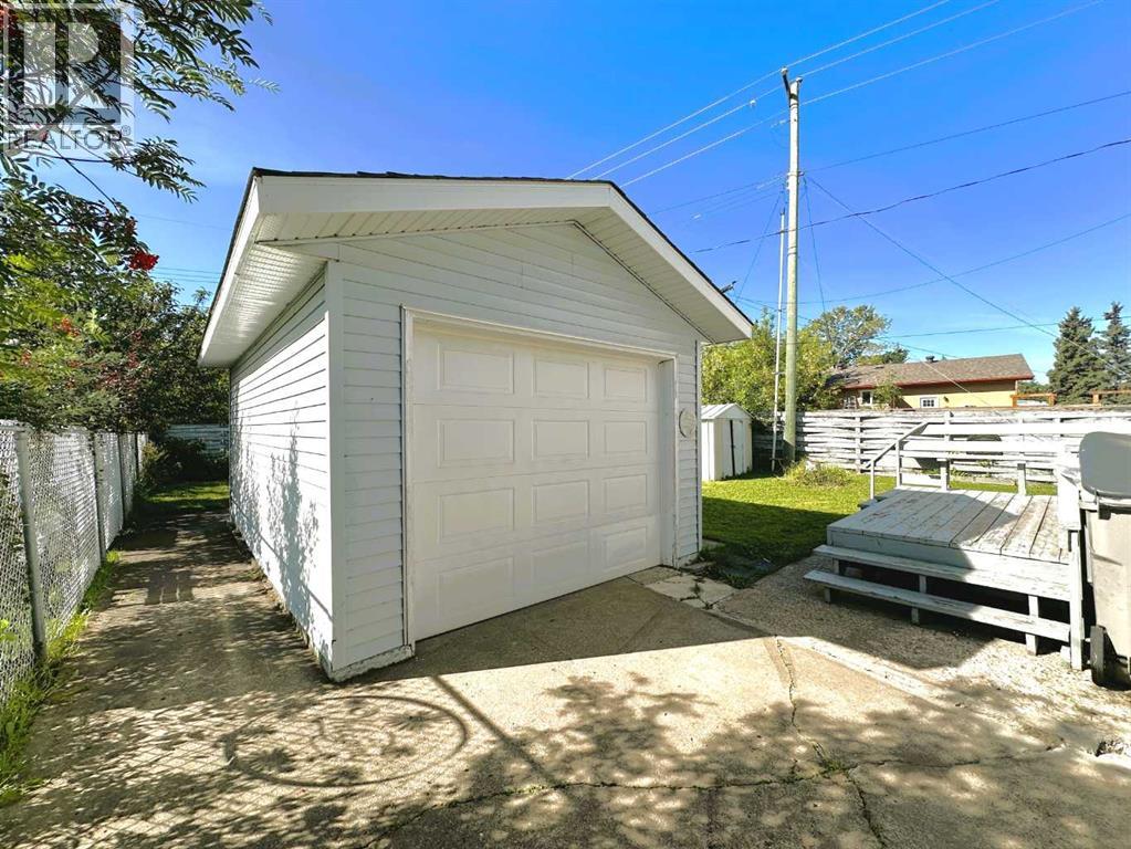 9541 88 Avenue, Grande Prairie, Alberta  T8V 3N6 - Photo 4 - A2332624