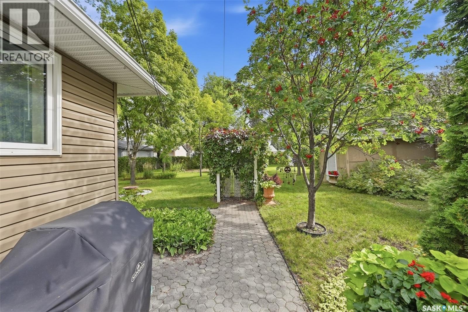 2809 Clarence Avenue S, Saskatoon, Saskatchewan  S7J 1M7 - Photo 28 - SK048482