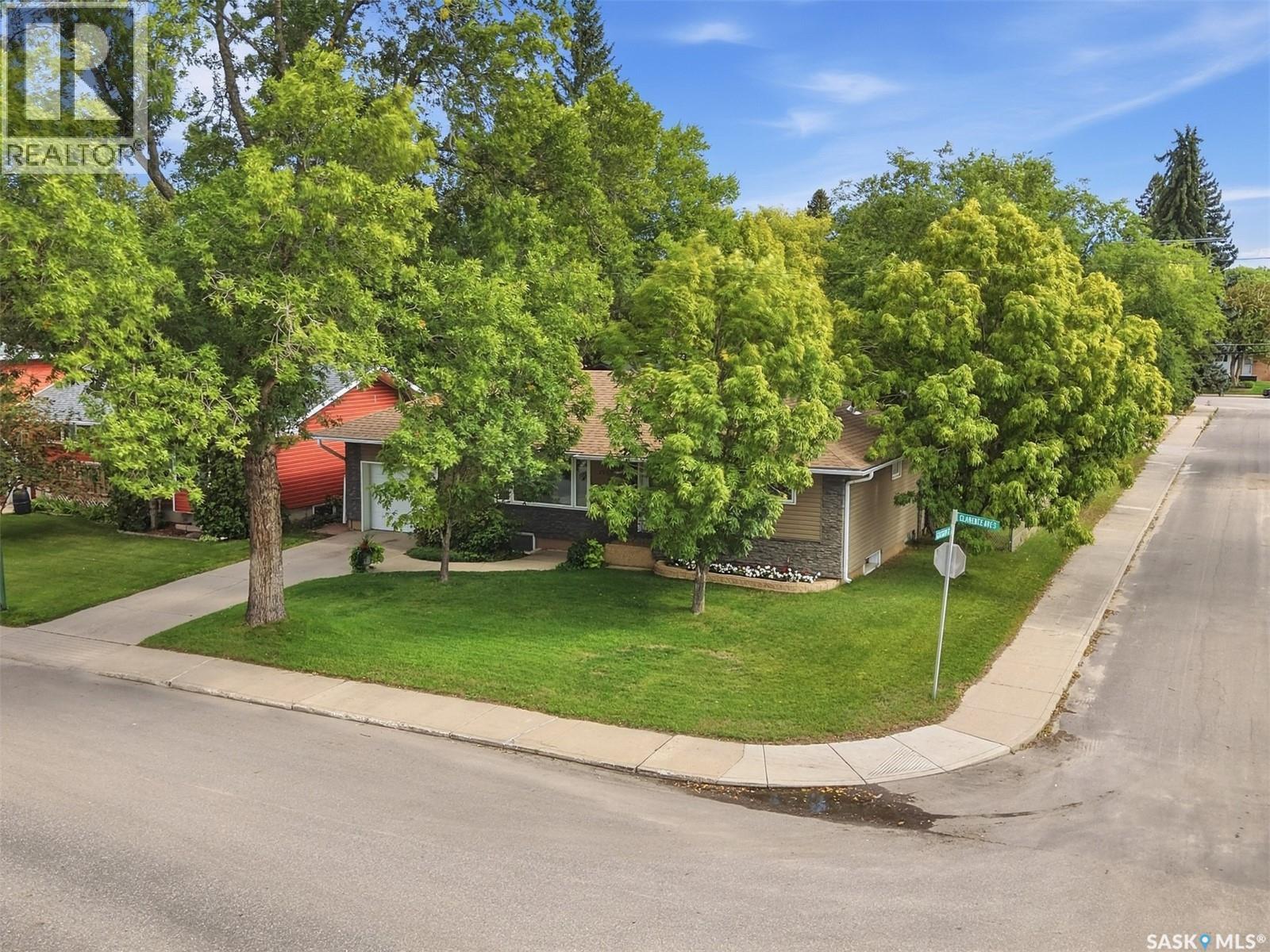 2809 Clarence Avenue S, Saskatoon, Saskatchewan  S7J 1M7 - Photo 36 - SK048482
