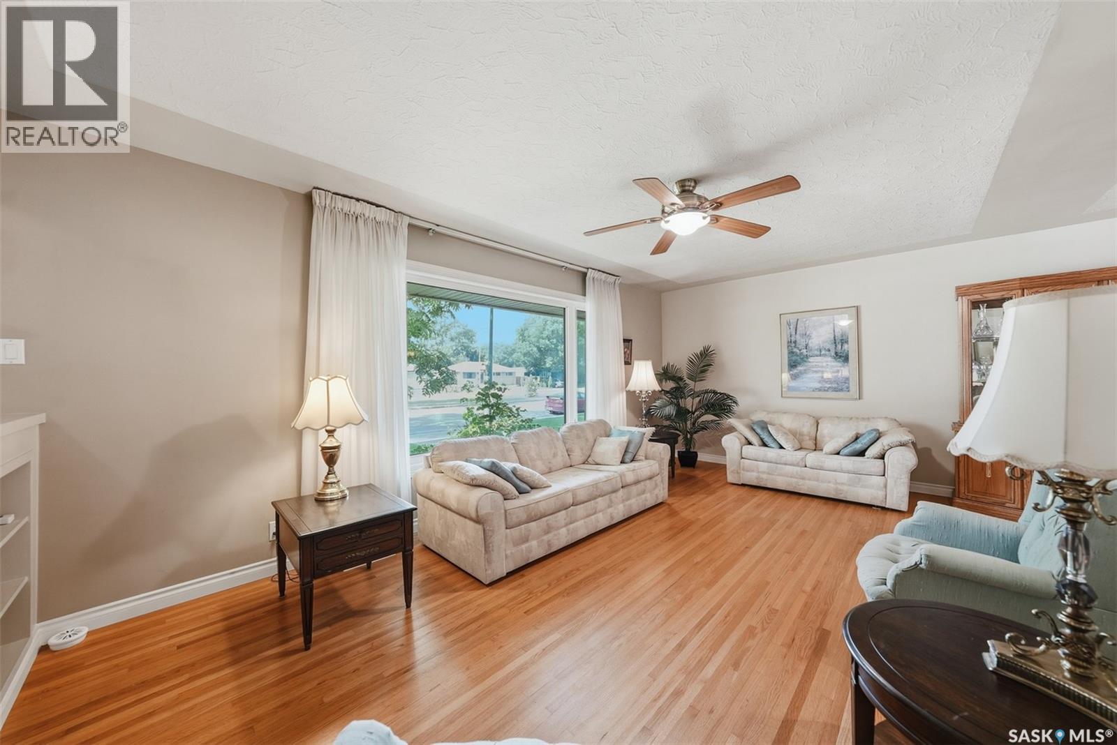 2809 Clarence Avenue S, Saskatoon, Saskatchewan  S7J 1M7 - Photo 5 - SK048482