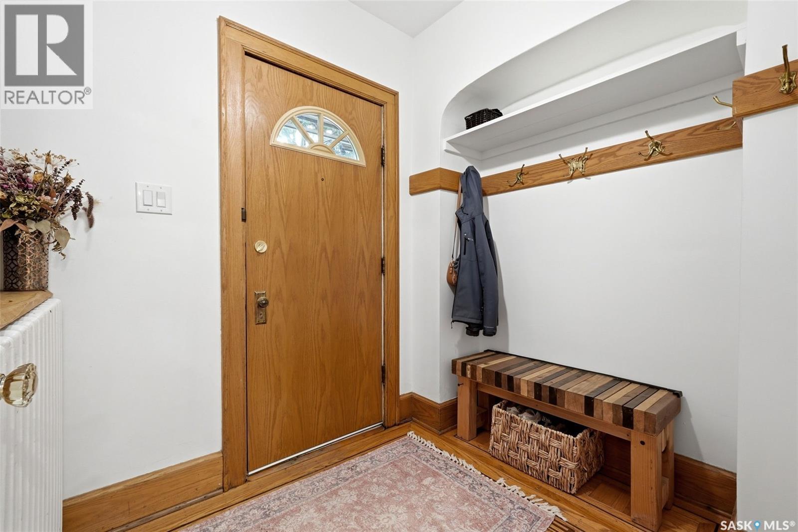 2918 Rae Street, Regina, Saskatchewan  S4S 1R5 - Photo 2 - SK048388