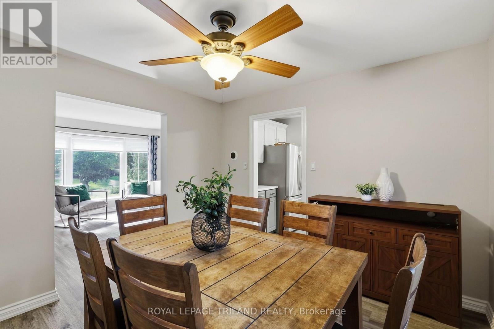 32 Hunter Woods Crescent, London South, Ontario  N6J 2B1 - Photo 10 - X13790678