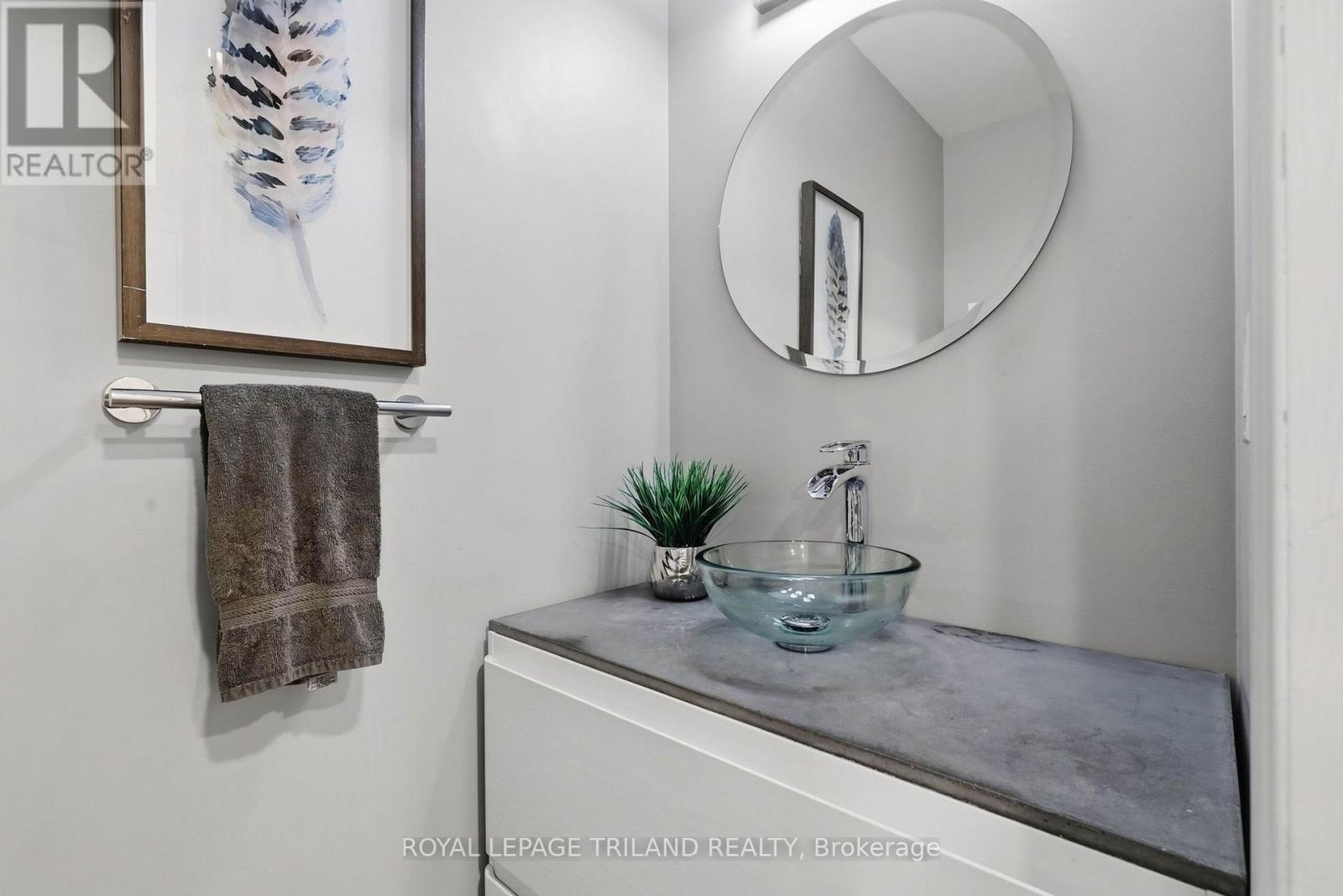32 Hunter Woods Crescent, London South, Ontario  N6J 2B1 - Photo 18 - X13790678