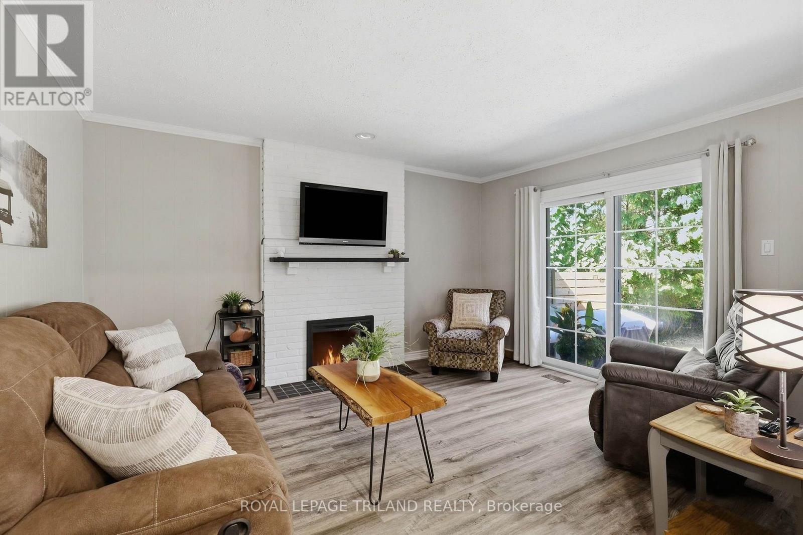 32 Hunter Woods Crescent, London South, Ontario  N6J 2B1 - Photo 19 - X13790678