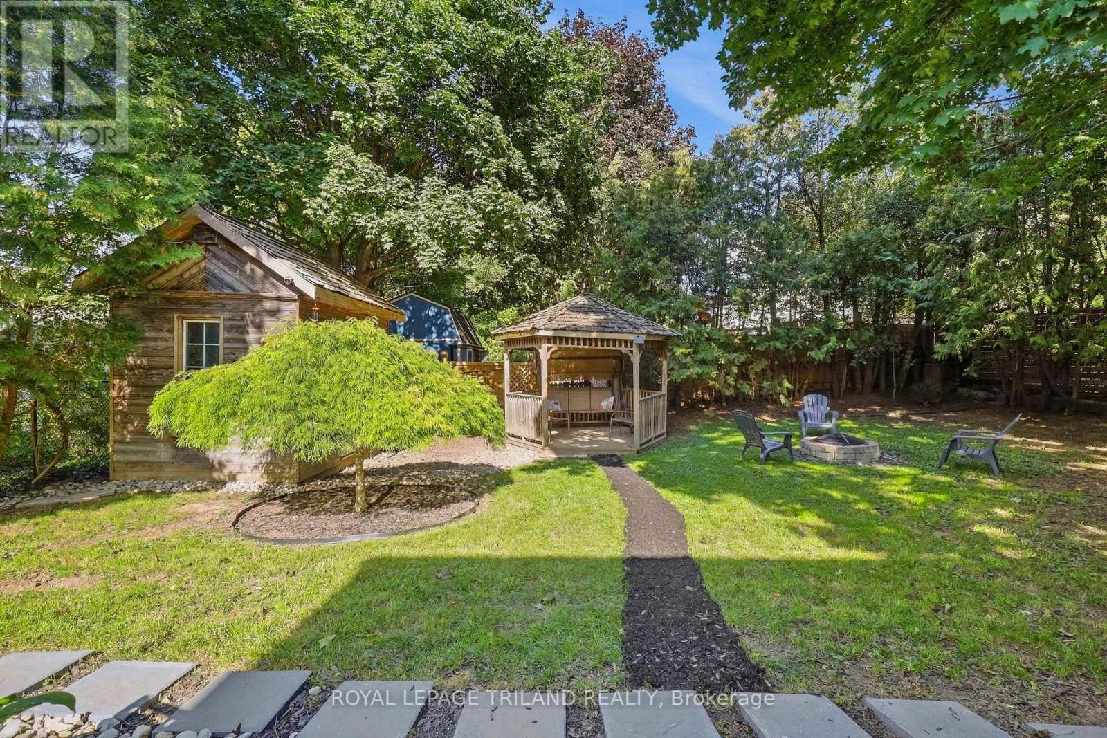 32 Hunter Woods Crescent, London South, Ontario  N6J 2B1 - Photo 42 - X13790678