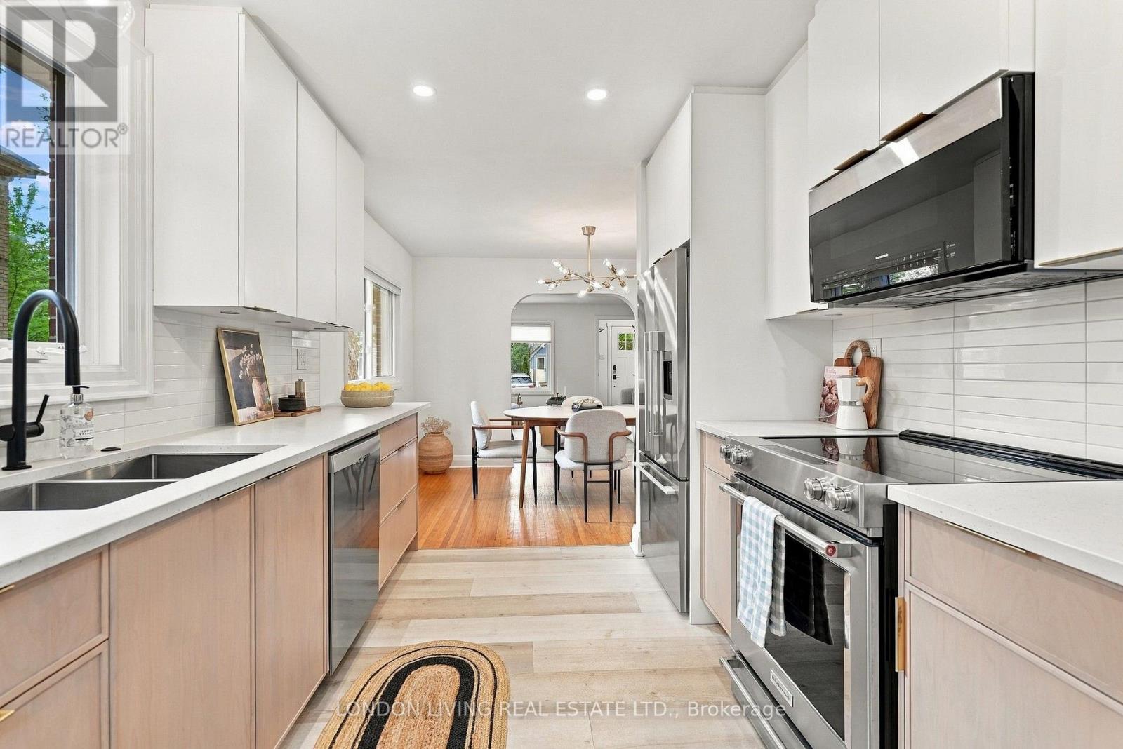 56 Duchess Avenue, London South, Ontario  N6C 1N2 - Photo 11 - X13790738