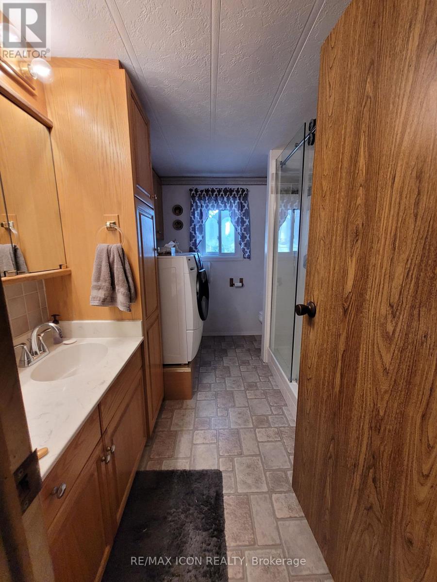 5 - 9839 Lakeshore Road, Lambton Shores, Ontario  N0M 1T0 - Photo 7 - X13790798