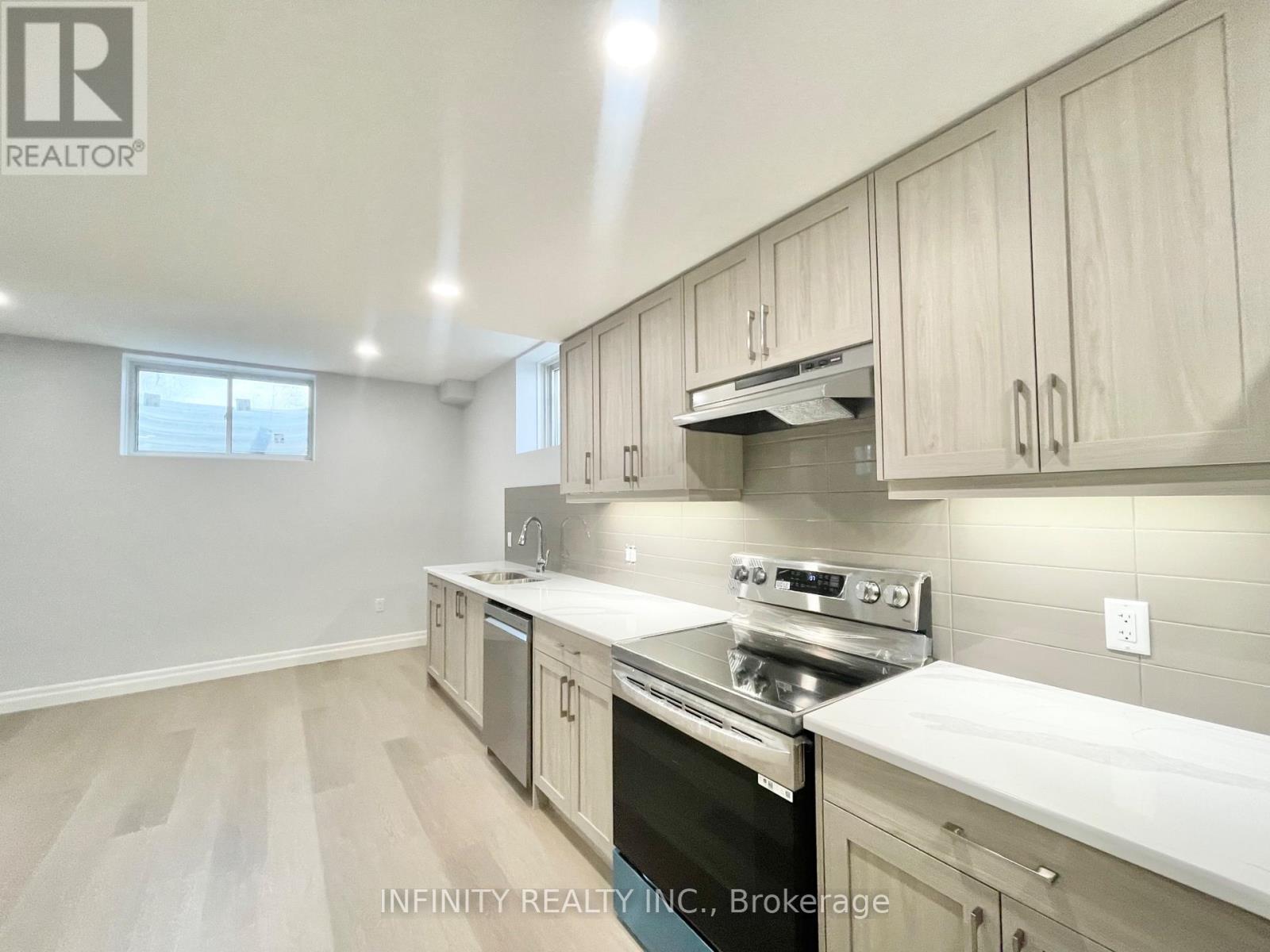 Basement - 220 Bowman Drive, Middlesex Centre, Ontario  N0M 2A0 - Photo 2 - X13790810