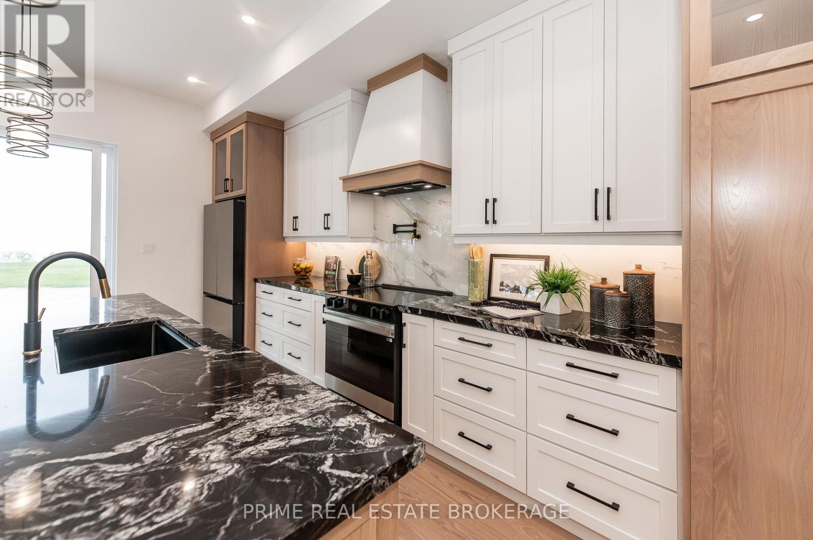 25 Black Walnut Drive, Norfolk, Ontario  N0E 1P0 - Photo 18 - X13790958